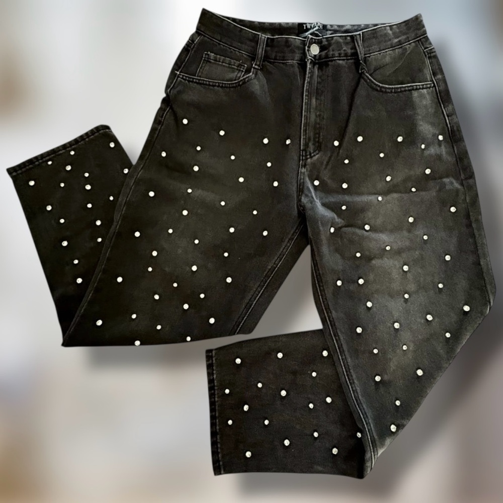 👀HOST PICK👀 NWT On Twelfth Embellished Cropped Jeans
